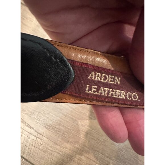 LOT OF 5 OLD LEATHER BELTS - Picture 4 of 10